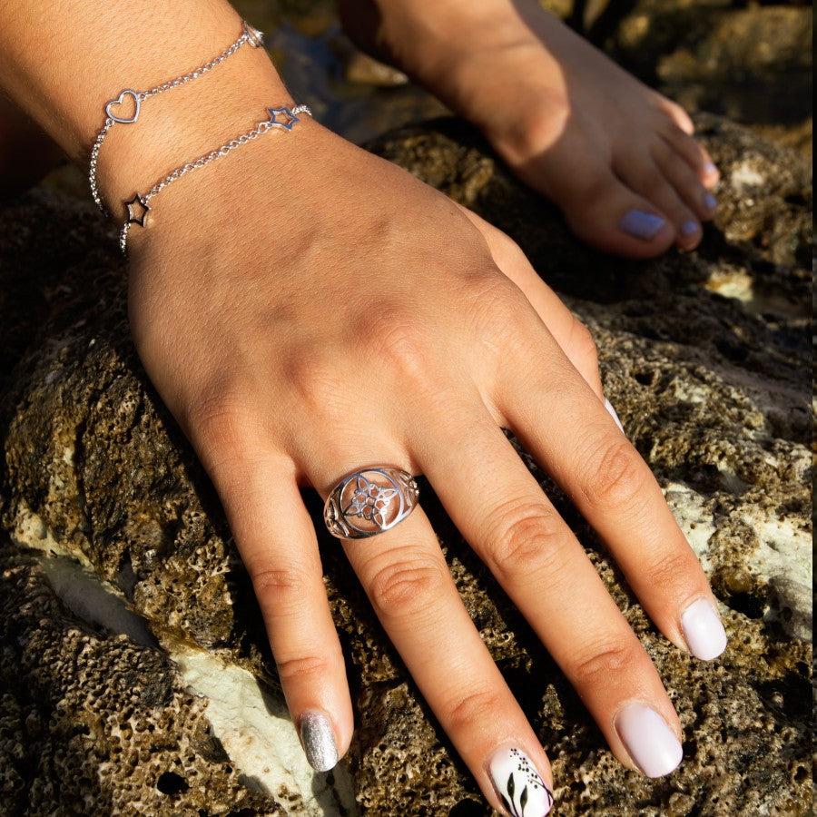 Anillo plata de ley nudo de bruja